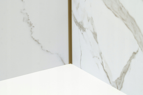 Profil aluminiowy - mocowanie paneli WPC o gr. 8 mm - narożnik wewnętrzny - 8402 - złoty brąz